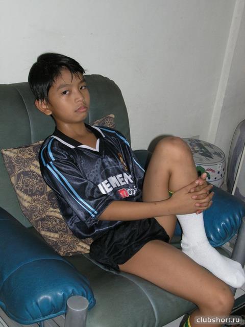 8323_asian-boys-in-shorts-ru-007.jpg